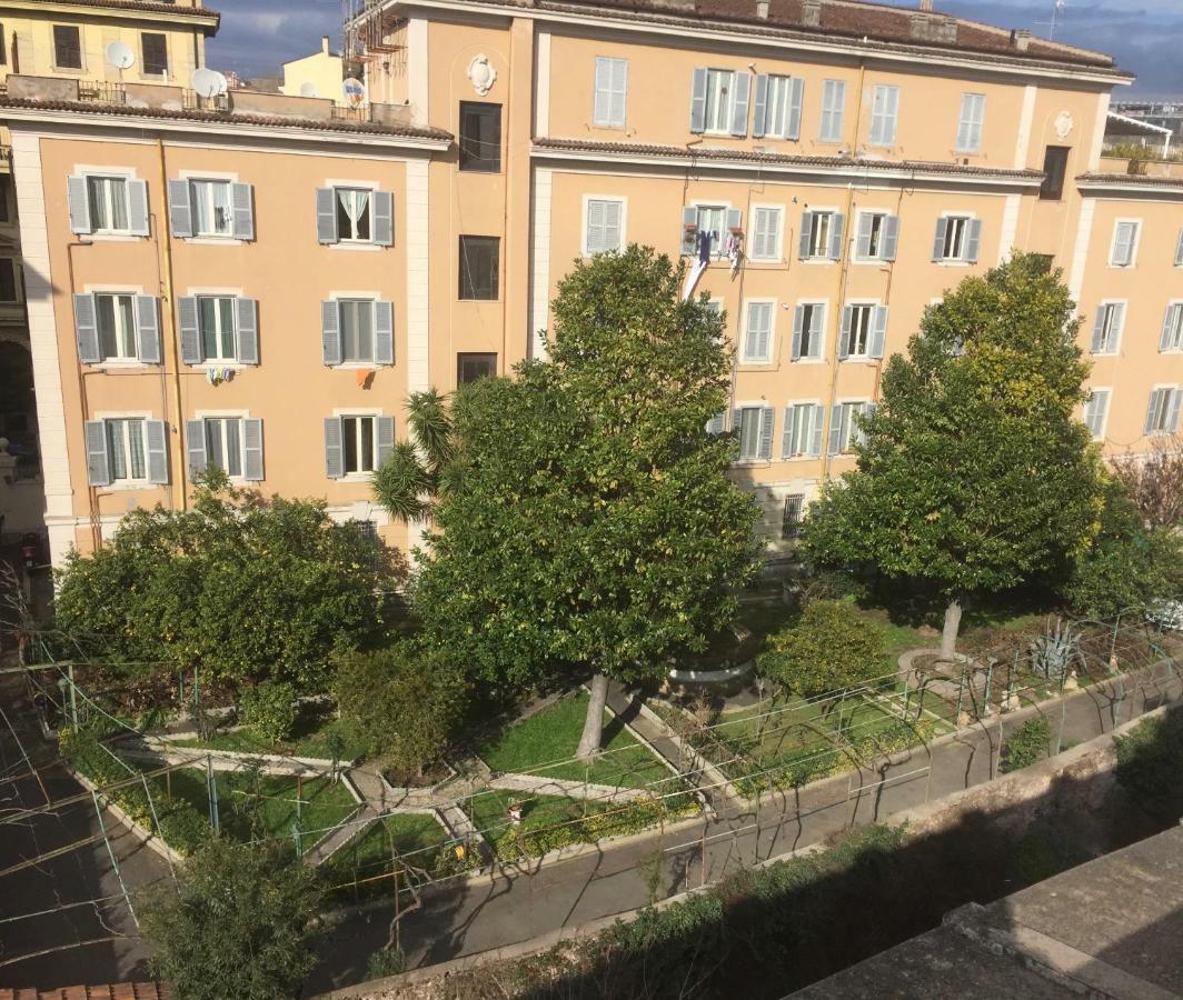 Le Rondini A Roma Villa Exterior photo